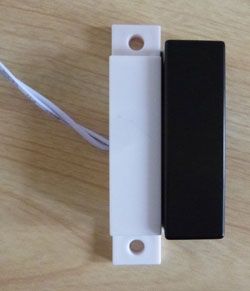 ��^�}�O�l�b�g�Ǝ��C�Z���T�[�����킹���ʐ^